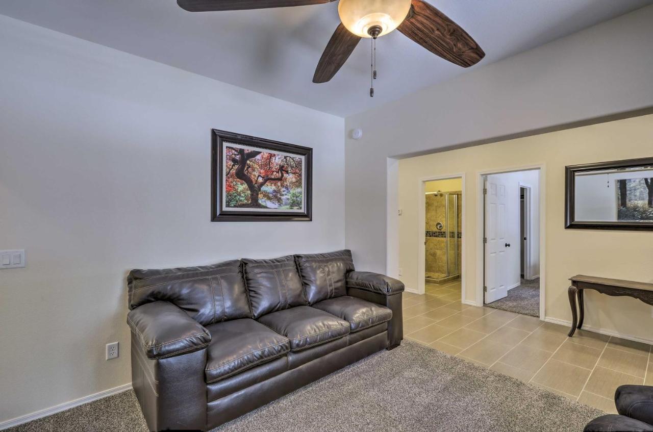 Spacious Pinetop-Lakeside Home With Hot Tub And Grill! Eksteriør bilde